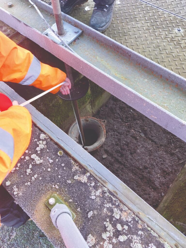 Pulsar REFLECT Messungen im Beruhigungsrohr oder Stabilisierungsrohr
